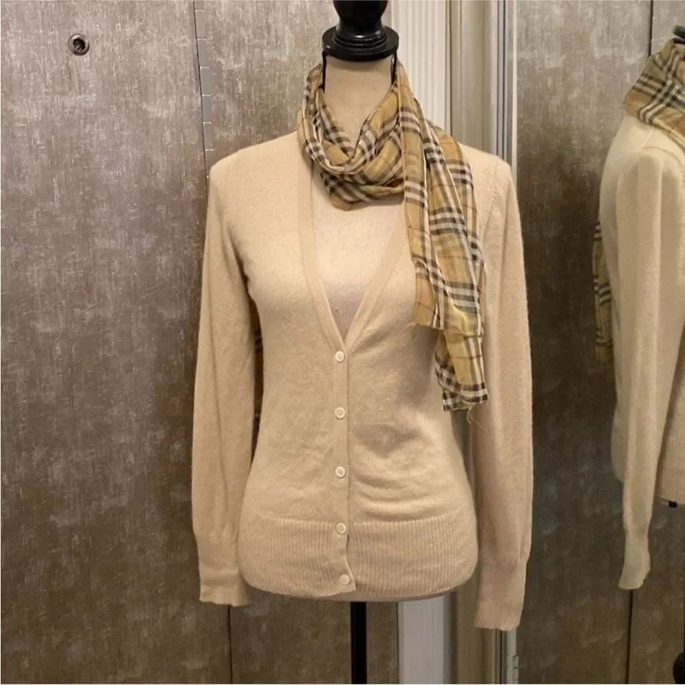 Theory 100% cashmere Elegant Cream Cardigan Sweater, M